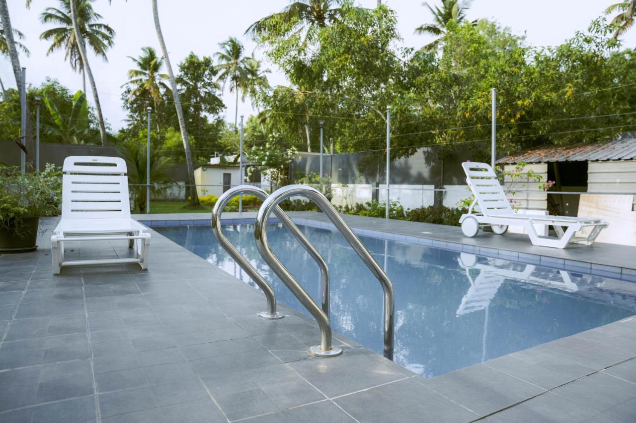 Waves And Shores Beach Villa Mararikulam Eksteriør billede