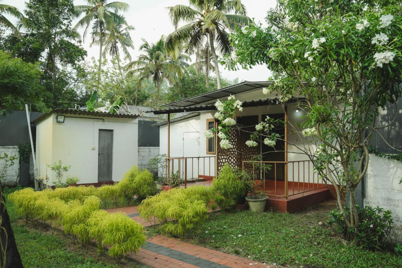 Waves And Shores Beach Villa Mararikulam Eksteriør billede